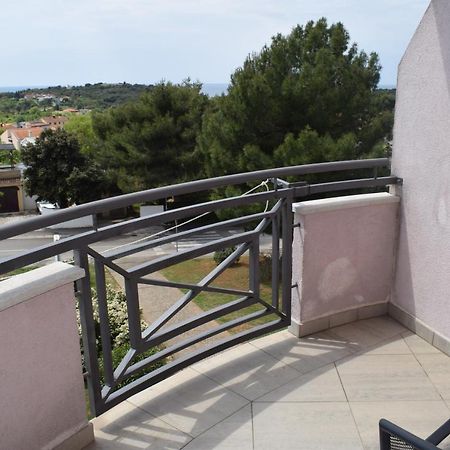 Esperanza Apartment プーラ エクステリア 写真